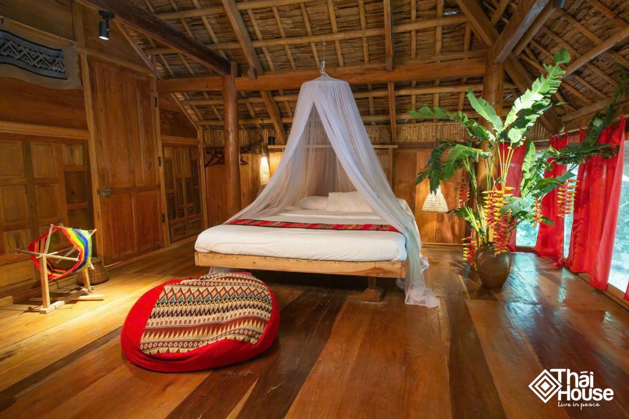Thai House Pu Luong - Century Old Stilt House With Terrace Views Huong Ba Thuoc المظهر الخارجي الصورة