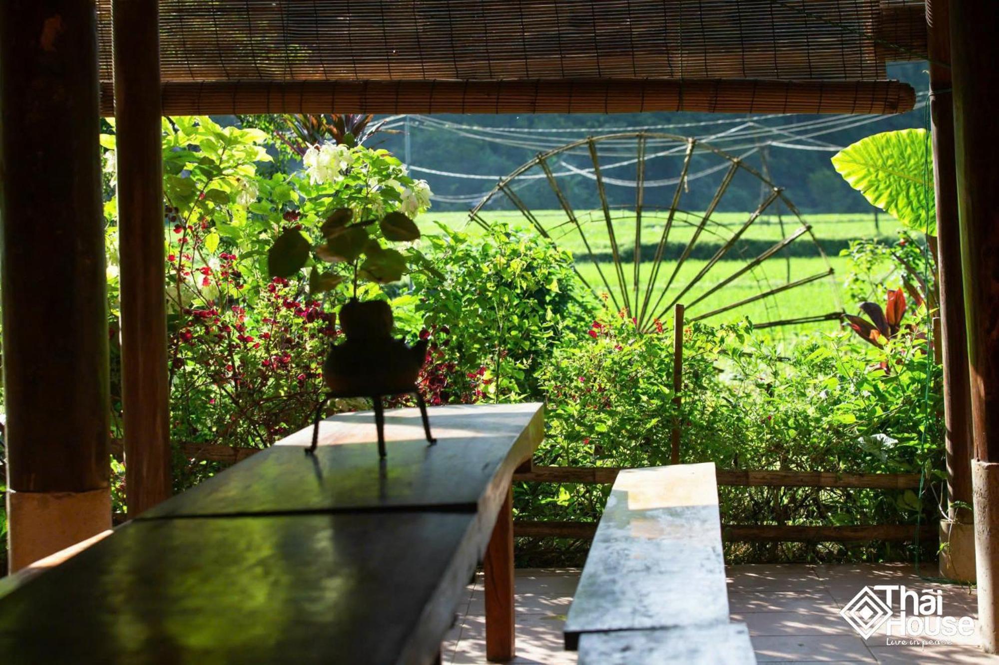 Thai House Pu Luong - Century Old Stilt House With Terrace Views Huong Ba Thuoc المظهر الخارجي الصورة