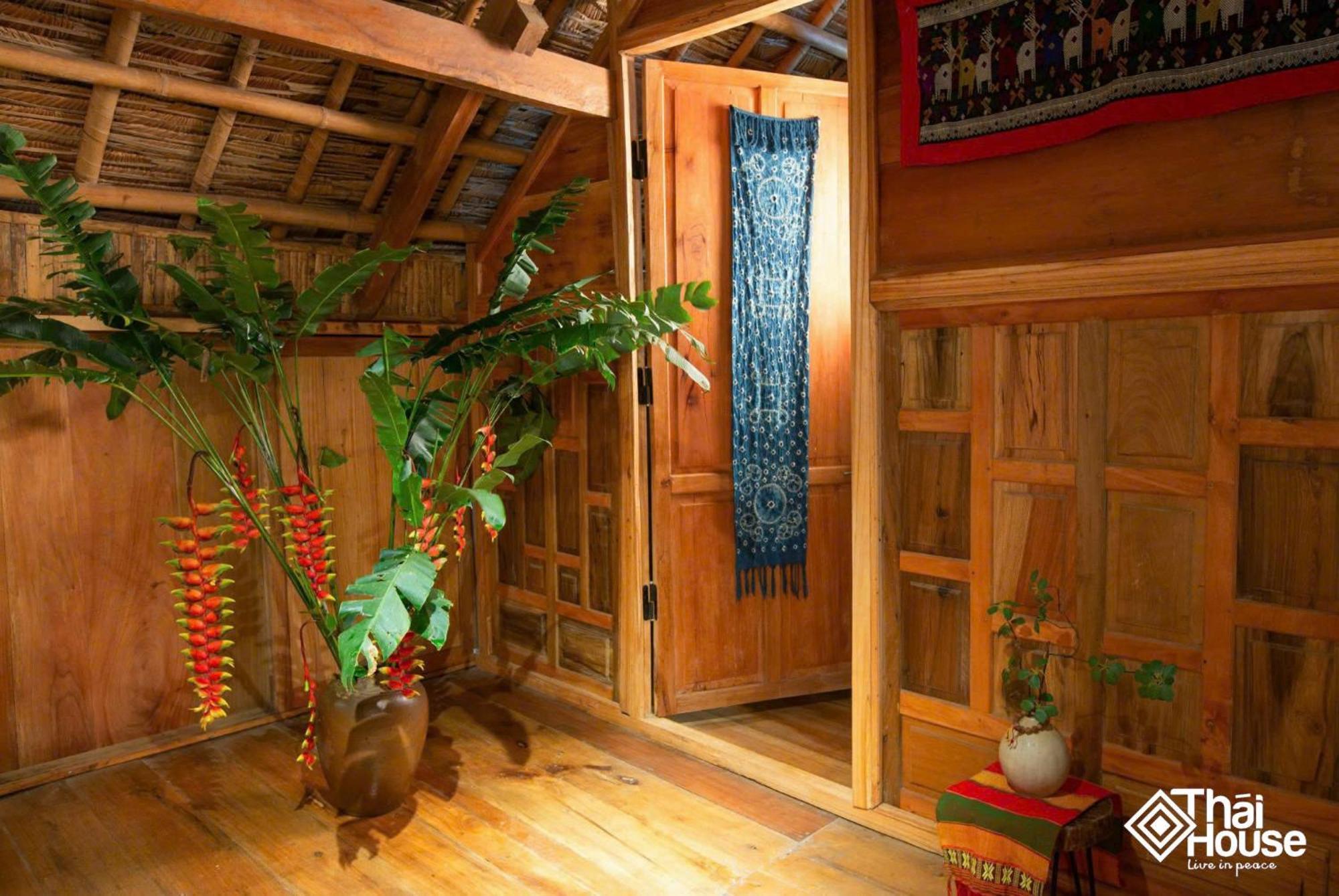 Thai House Pu Luong - Century Old Stilt House With Terrace Views Huong Ba Thuoc المظهر الخارجي الصورة