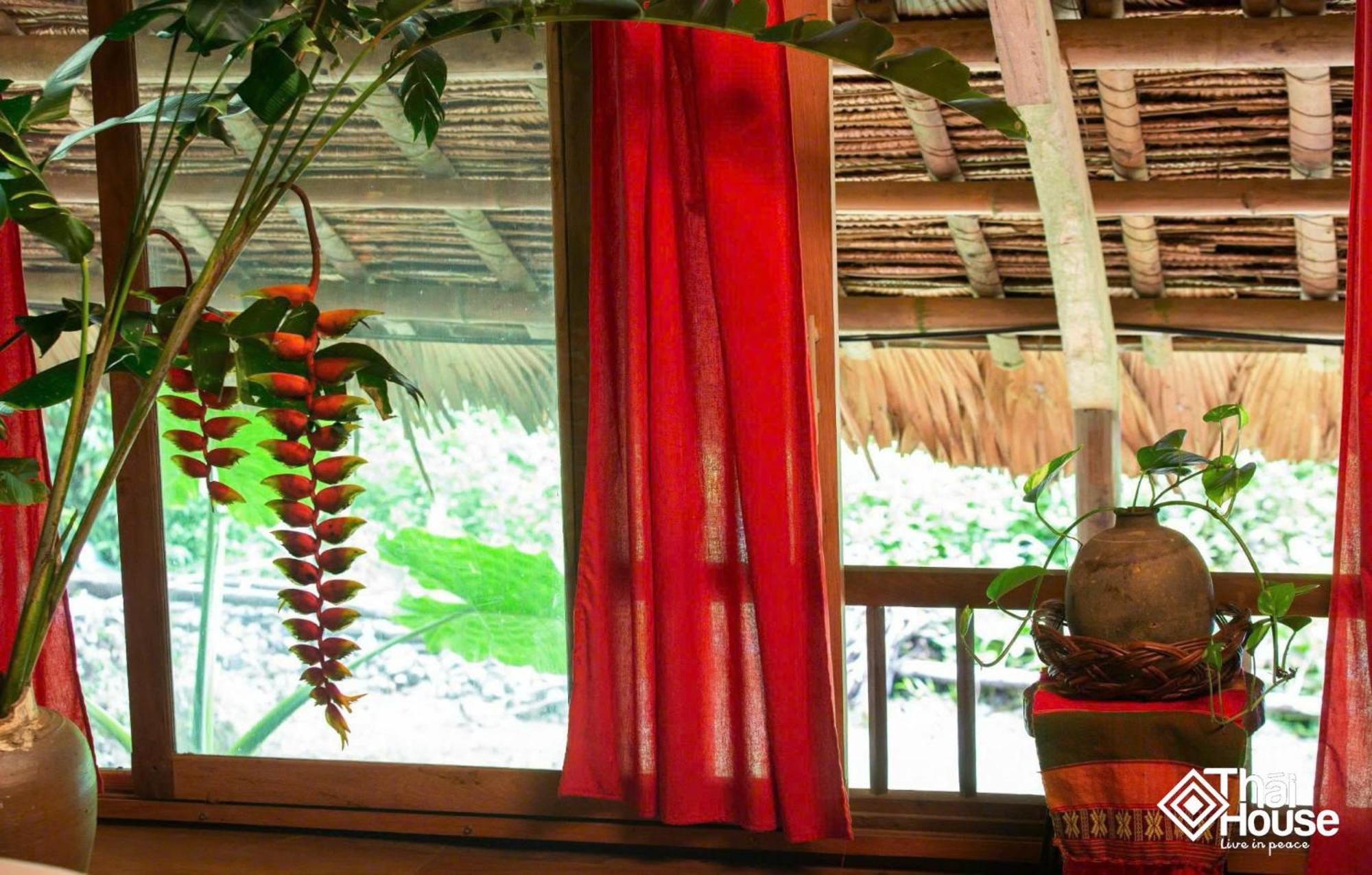 Thai House Pu Luong - Century Old Stilt House With Terrace Views Huong Ba Thuoc المظهر الخارجي الصورة
