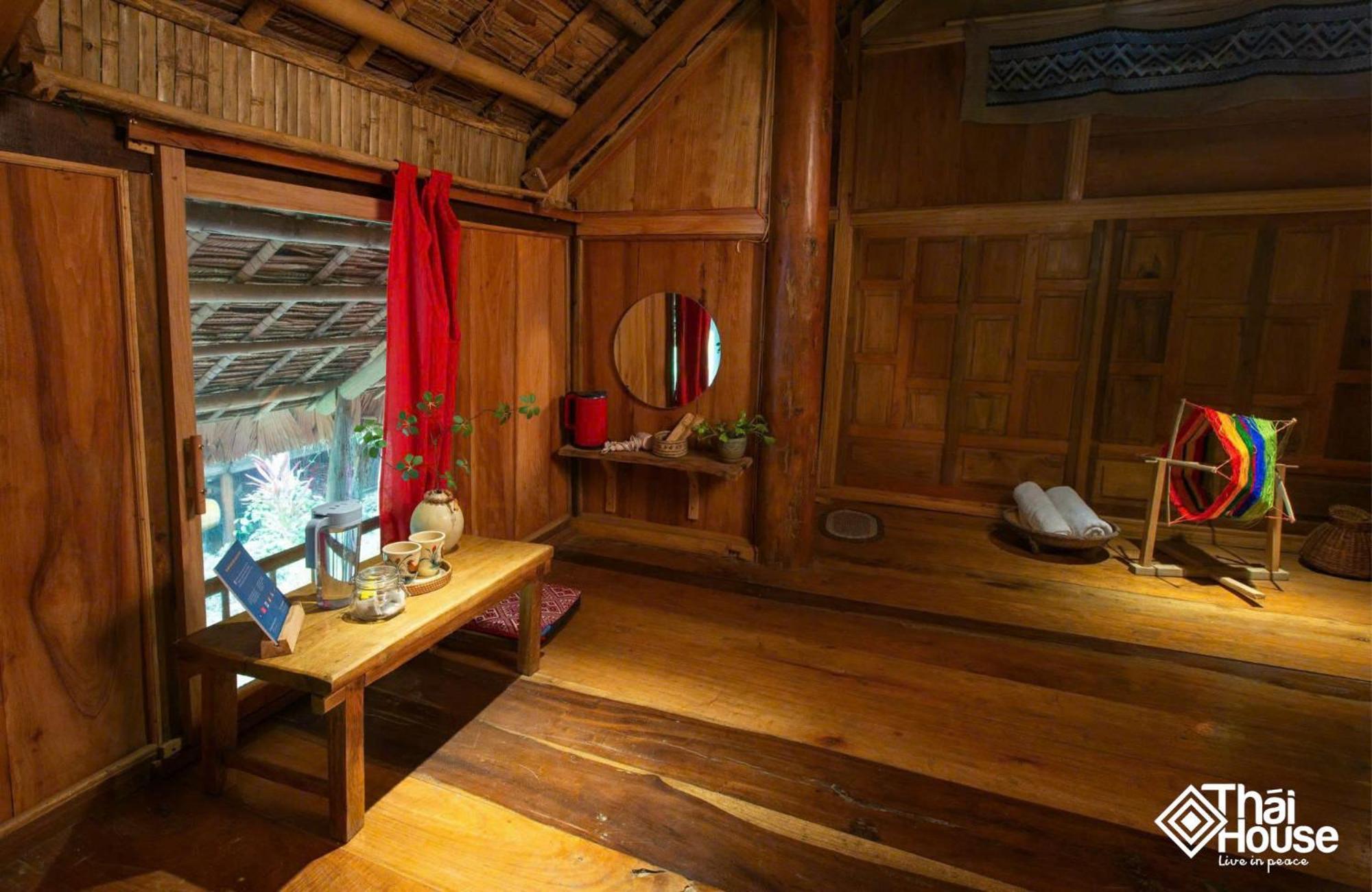 Thai House Pu Luong - Century Old Stilt House With Terrace Views Huong Ba Thuoc المظهر الخارجي الصورة